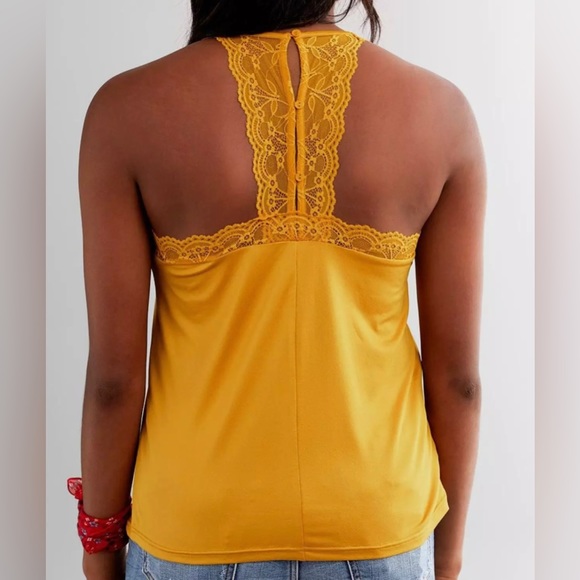 Daytrip Yellow Lace Trim Camisole - Picture 2 of 2